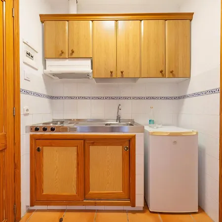 Santuari De بيت ضيافة 2*