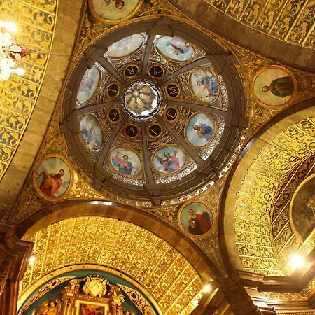 Santuari De بيت ضيافة